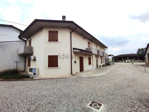 casa indipendente in vendita a Roverbella