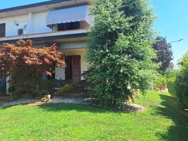 casa indipendente in vendita a Roverbella