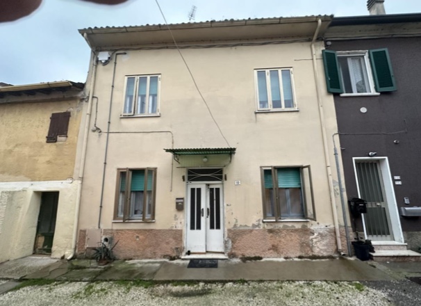 casa indipendente in vendita a Roverbella