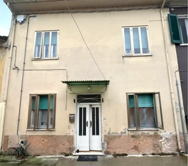 casa indipendente in vendita a Roverbella