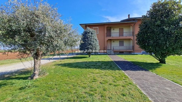 casa indipendente in vendita a Roverbella