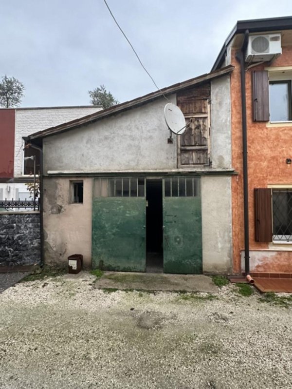 appartamento in vendita a Roverbella