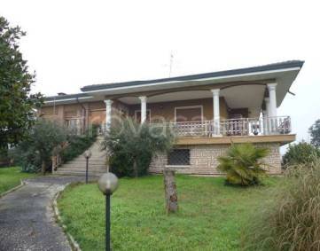 casa indipendente in vendita a Roverbella in zona Malavicina