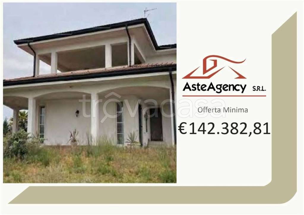 casa indipendente in vendita a Roverbella in zona Malavicina