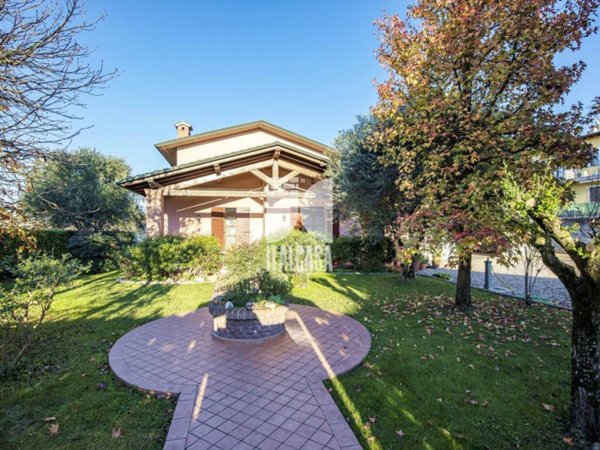 casa indipendente in vendita a Roverbella