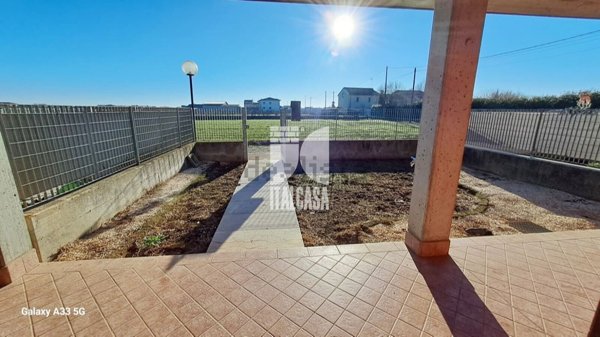 casa indipendente in vendita a Roverbella in zona Malavicina