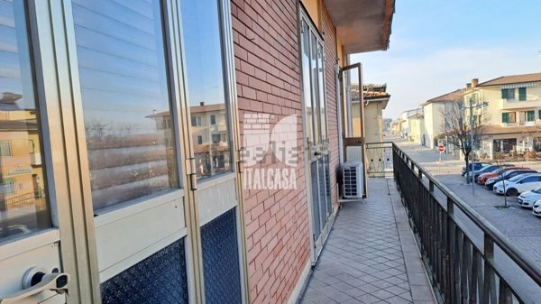 appartamento in vendita a Roverbella