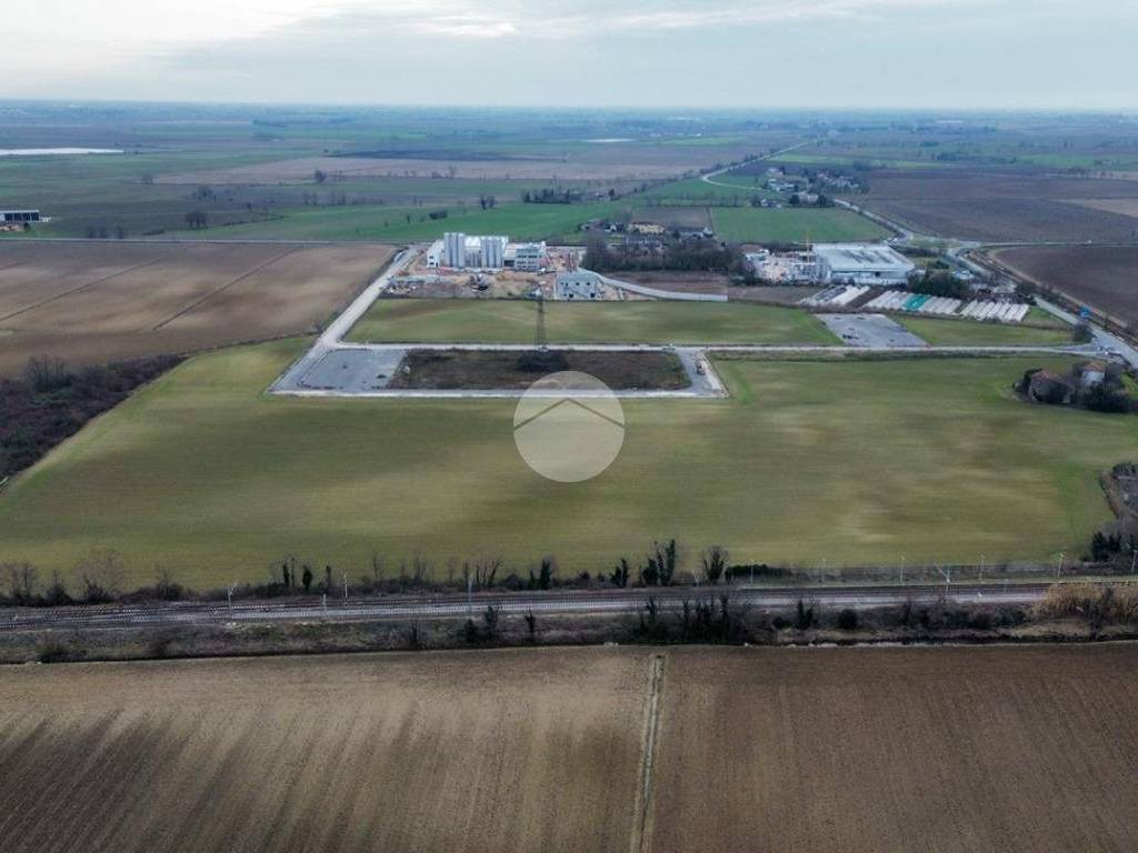 terreno agricolo in vendita a Roverbella
