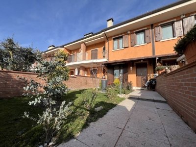 casa indipendente in vendita a Roverbella in zona Canedole