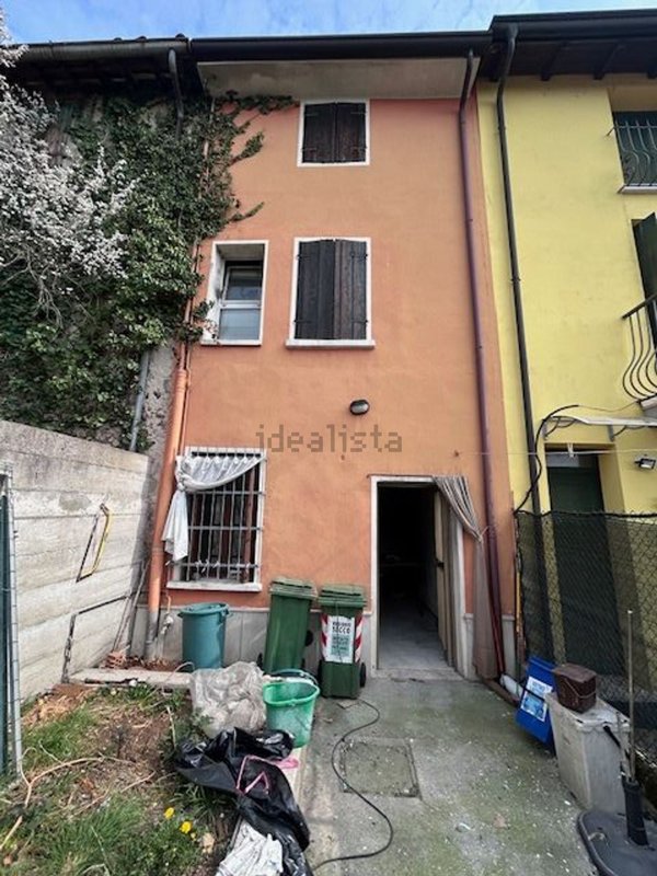 casa indipendente in vendita a Roverbella in zona Castiglione Mantovano