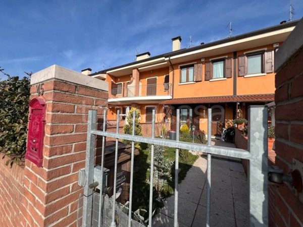 casa indipendente in vendita a Roverbella in zona Canedole