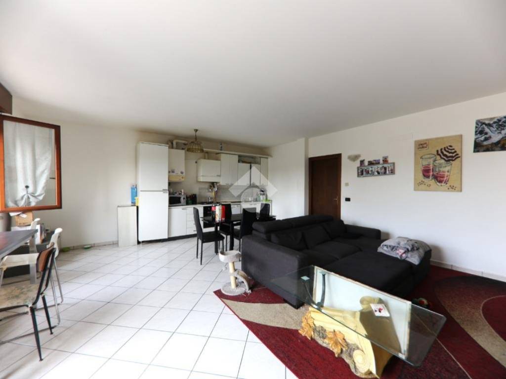 appartamento in vendita a Roverbella