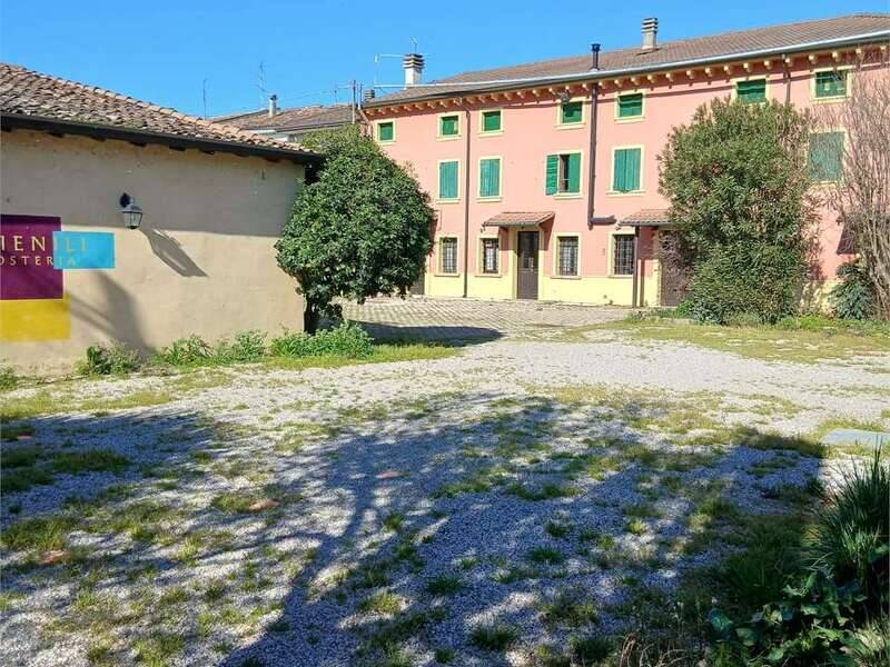 casa indipendente in vendita a Roverbella