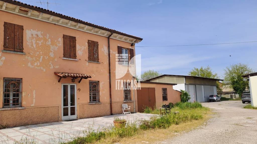 casa indipendente in vendita a Roverbella