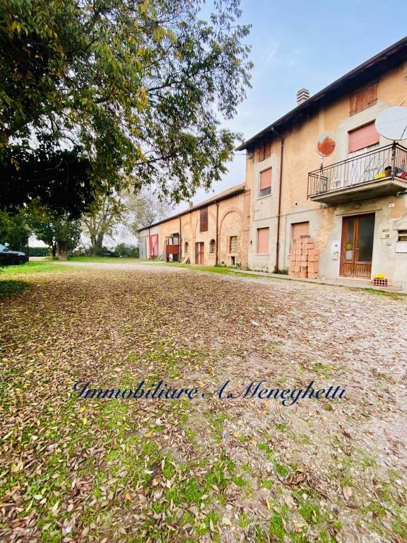 casa indipendente in vendita a Roverbella