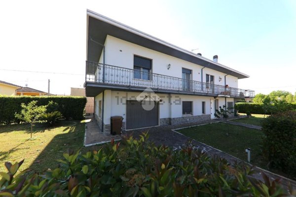casa indipendente in vendita a Roverbella
