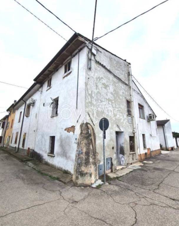 casa indipendente in vendita a Roverbella