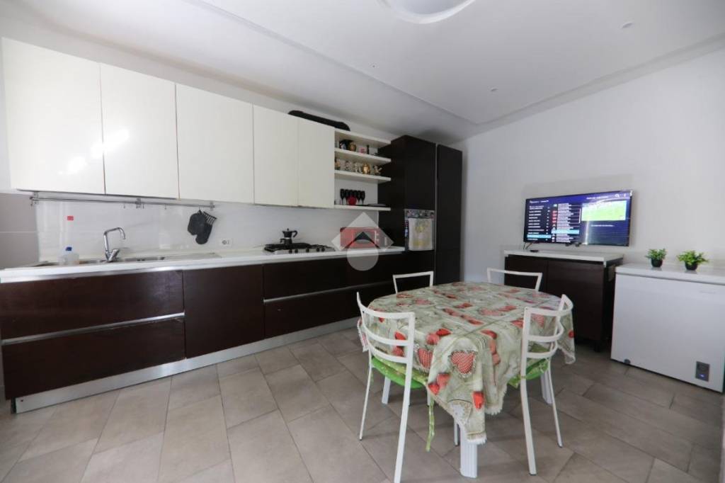 casa indipendente in vendita a Roverbella