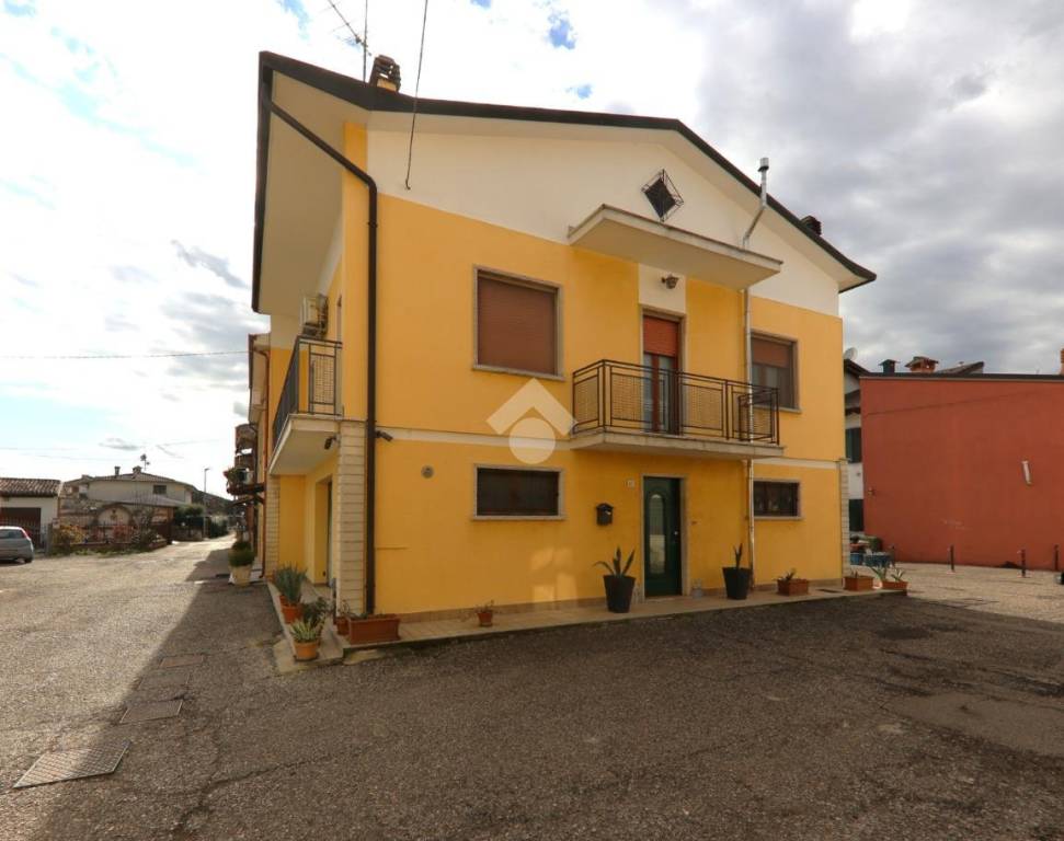 casa indipendente in vendita a Roverbella