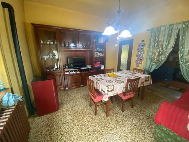 casa indipendente in vendita a Sabbioneta in zona Ponteterra