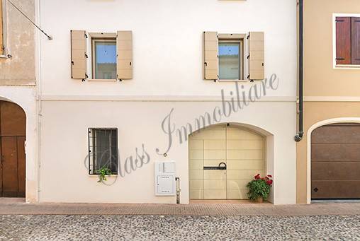 casa indipendente in vendita a Sabbioneta