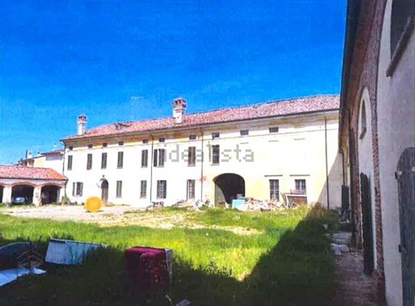 casa indipendente in vendita a Sabbioneta