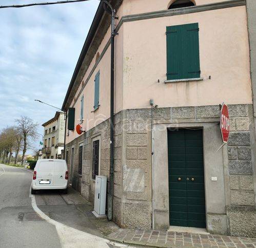 casa indipendente in vendita a Sabbioneta in zona Breda Cisoni