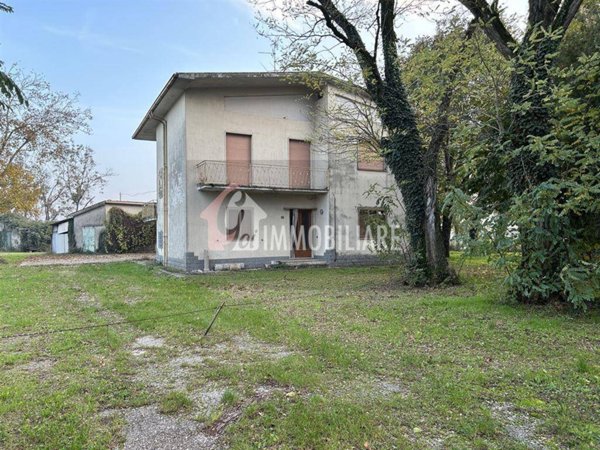 casa indipendente in vendita a Sabbioneta