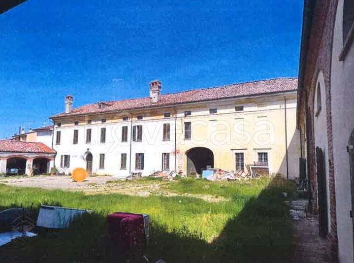 ufficio in vendita a Sabbioneta in zona Ponteterra