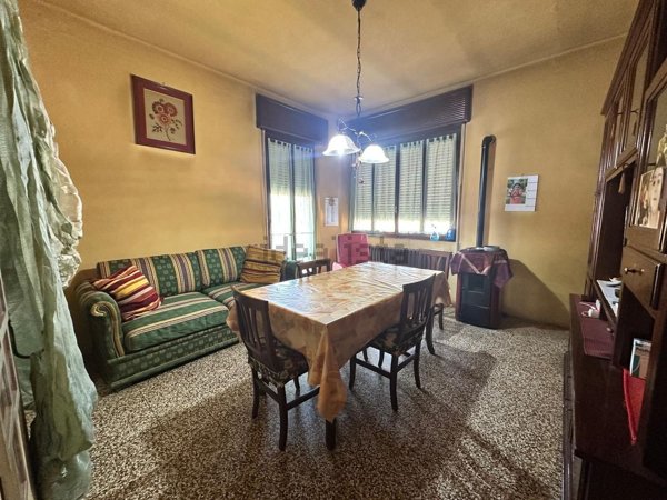 casa indipendente in vendita a Sabbioneta