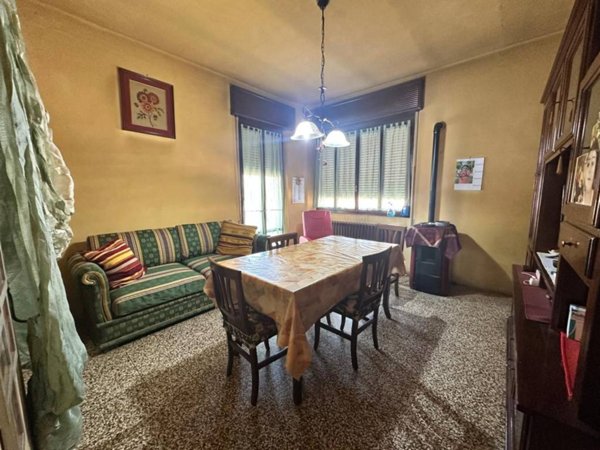 casa indipendente in vendita a Sabbioneta in zona Ponteterra