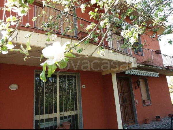 casa indipendente in vendita a Sabbioneta in zona Villa Pasquali