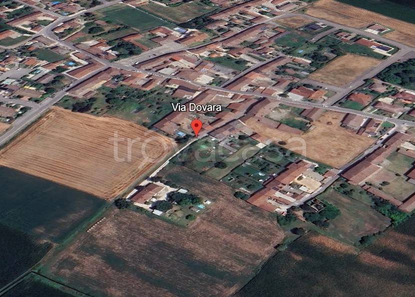 locale di sgombero in vendita a Sabbioneta in zona Ponteterra