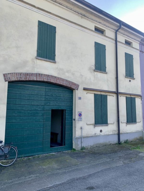 casa indipendente in vendita a Sabbioneta in zona Villa Pasquali