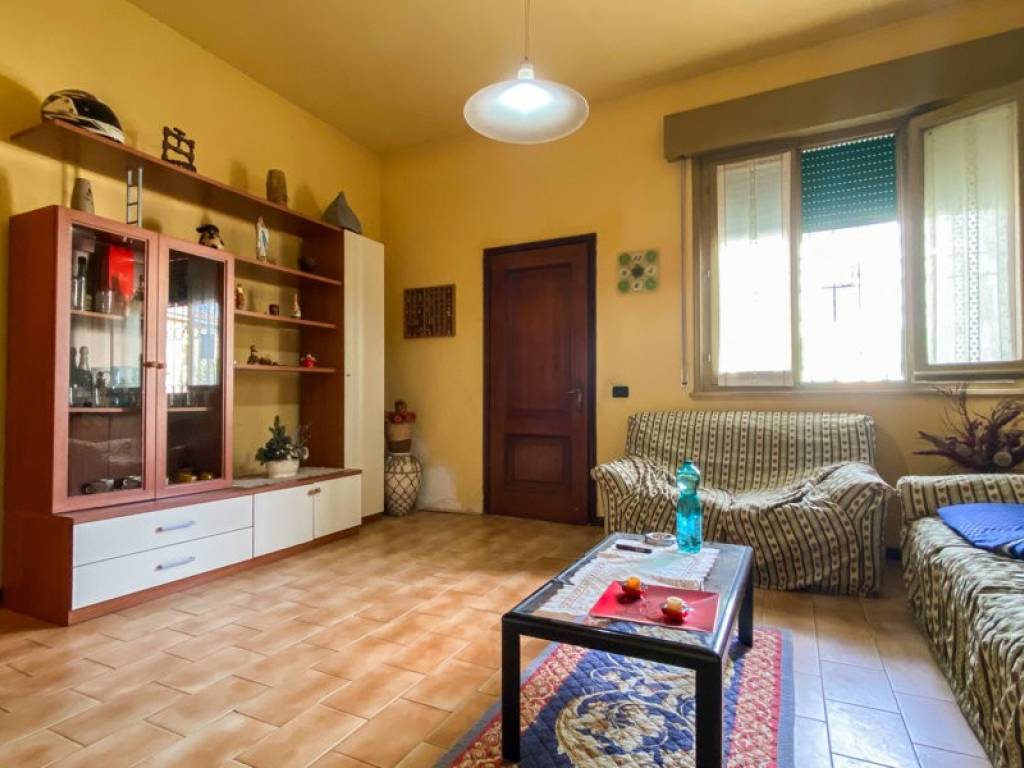 casa indipendente in vendita a Sabbioneta in zona Ponteterra