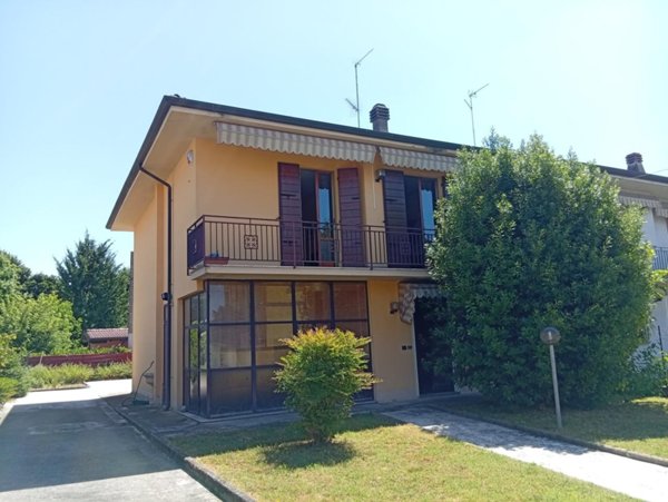 casa indipendente in vendita a Sabbioneta