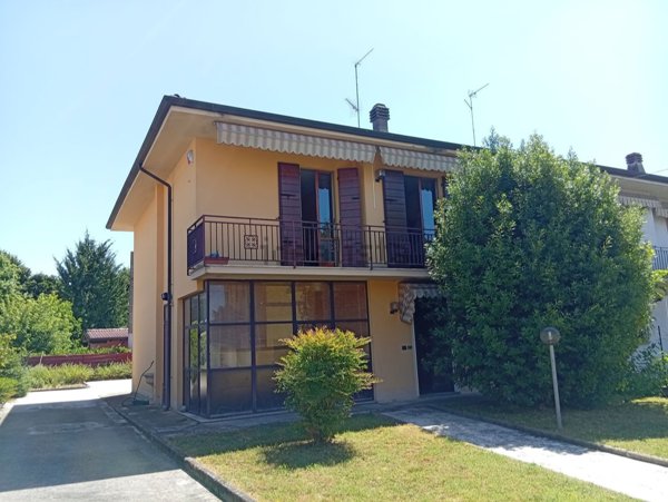casa indipendente in vendita a Sabbioneta
