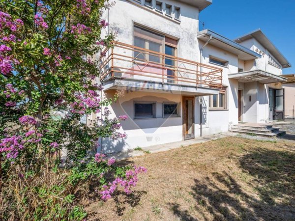 casa indipendente in vendita a Sabbioneta