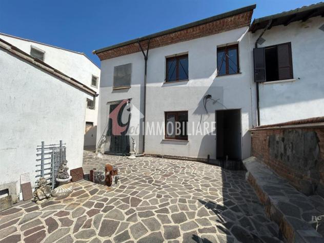 casa indipendente in vendita a Sabbioneta in zona Villa Pasquali