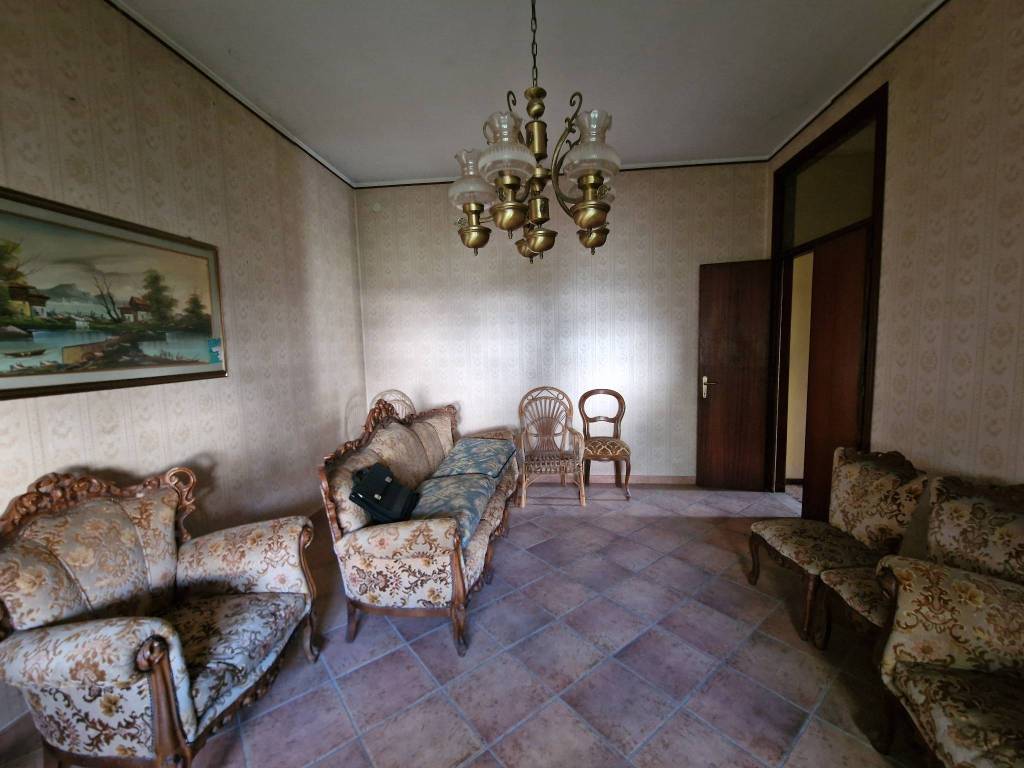 casa indipendente in vendita a Sabbioneta in zona Villa Pasquali