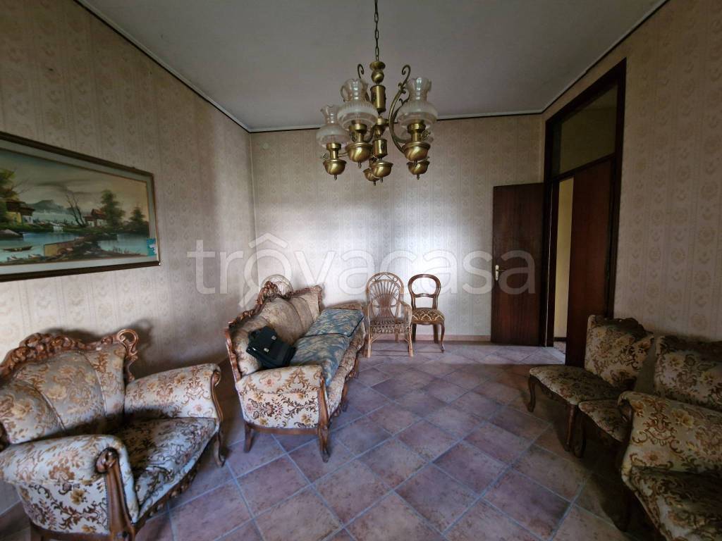 casa indipendente in vendita a Sabbioneta in zona Villa Pasquali