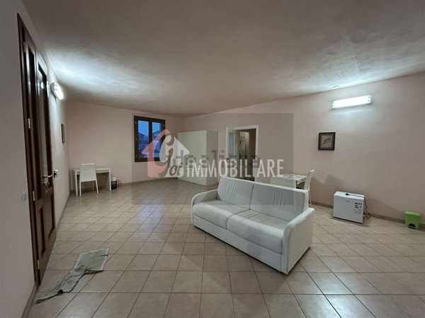 casa indipendente in vendita a Sabbioneta in zona Villa Pasquali