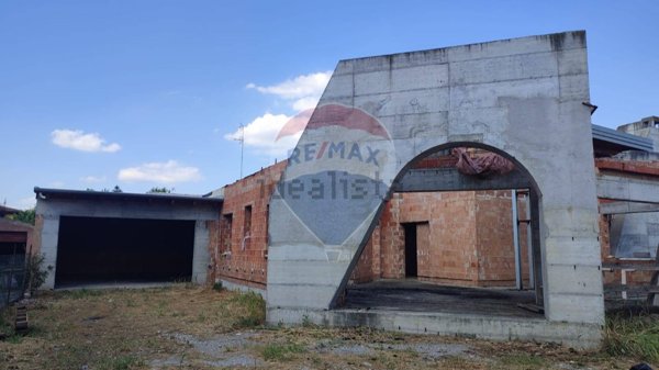 casa indipendente in vendita a Sabbioneta in zona Villa Pasquali