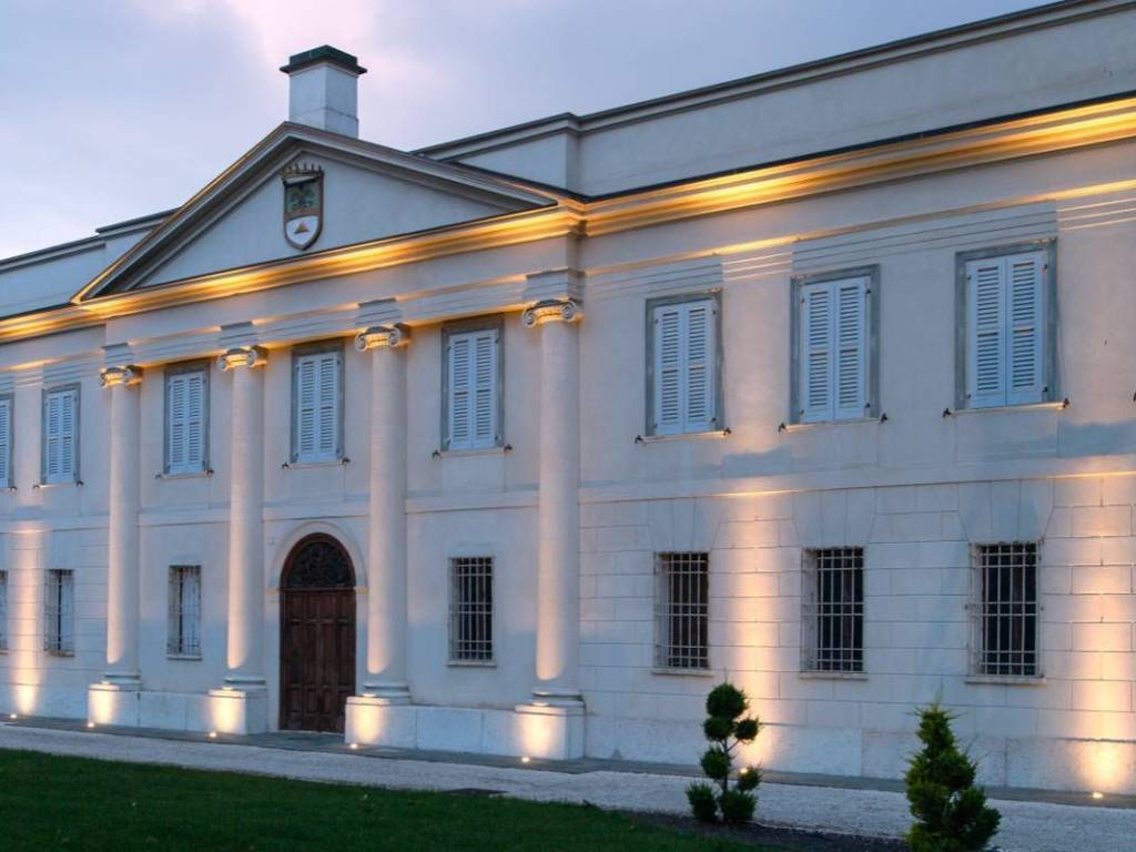 casa indipendente in vendita a Sabbioneta