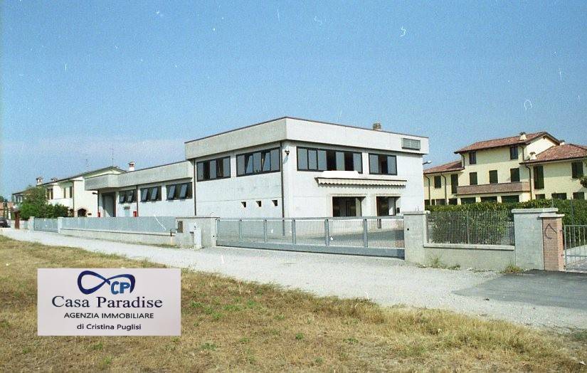 locale commerciale in vendita a Sabbioneta