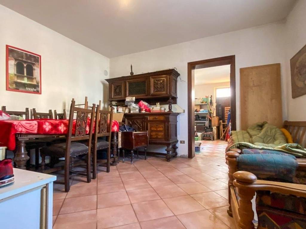 casa indipendente in vendita a Sabbioneta in zona Villa Pasquali