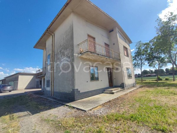casa indipendente in vendita a Sabbioneta