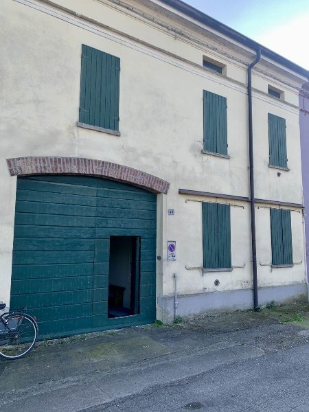 casa indipendente in vendita a Sabbioneta in zona Villa Pasquali