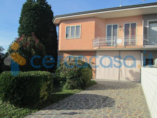 casa indipendente in vendita a Sabbioneta