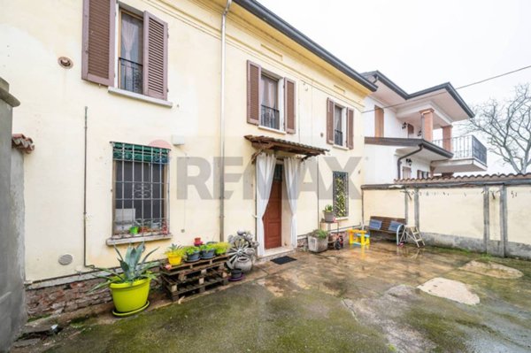 casa indipendente in vendita a Sabbioneta